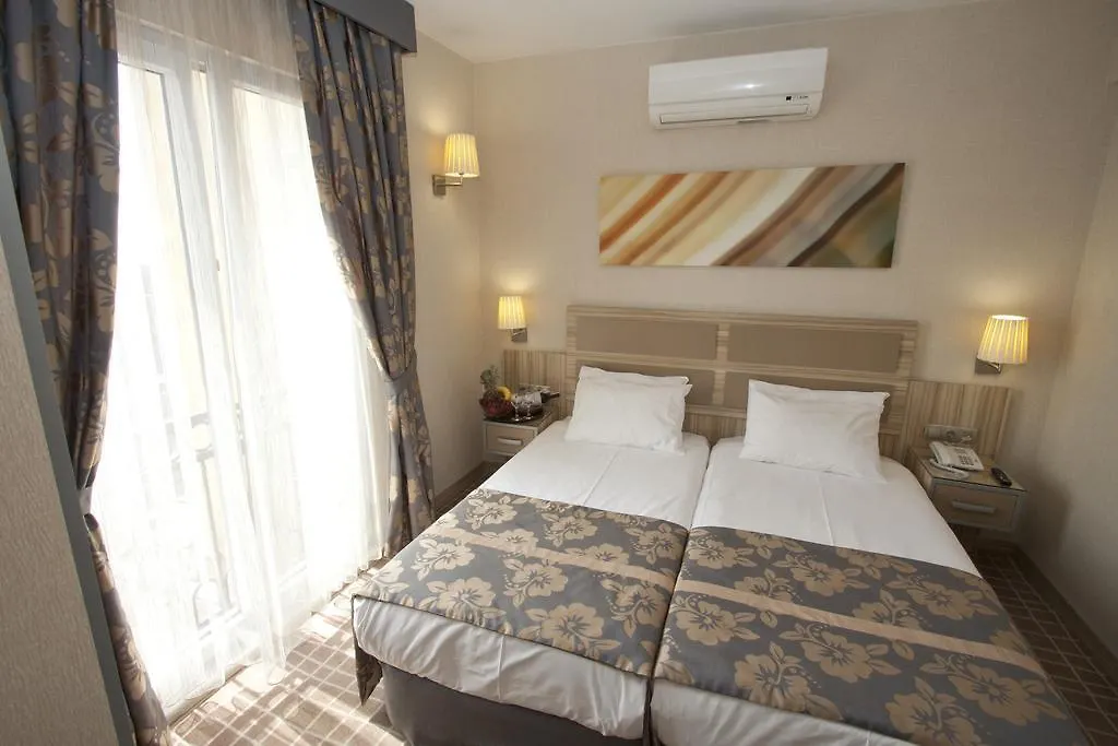 Nanda Hotel İstanbul 4*,  Türkiye
